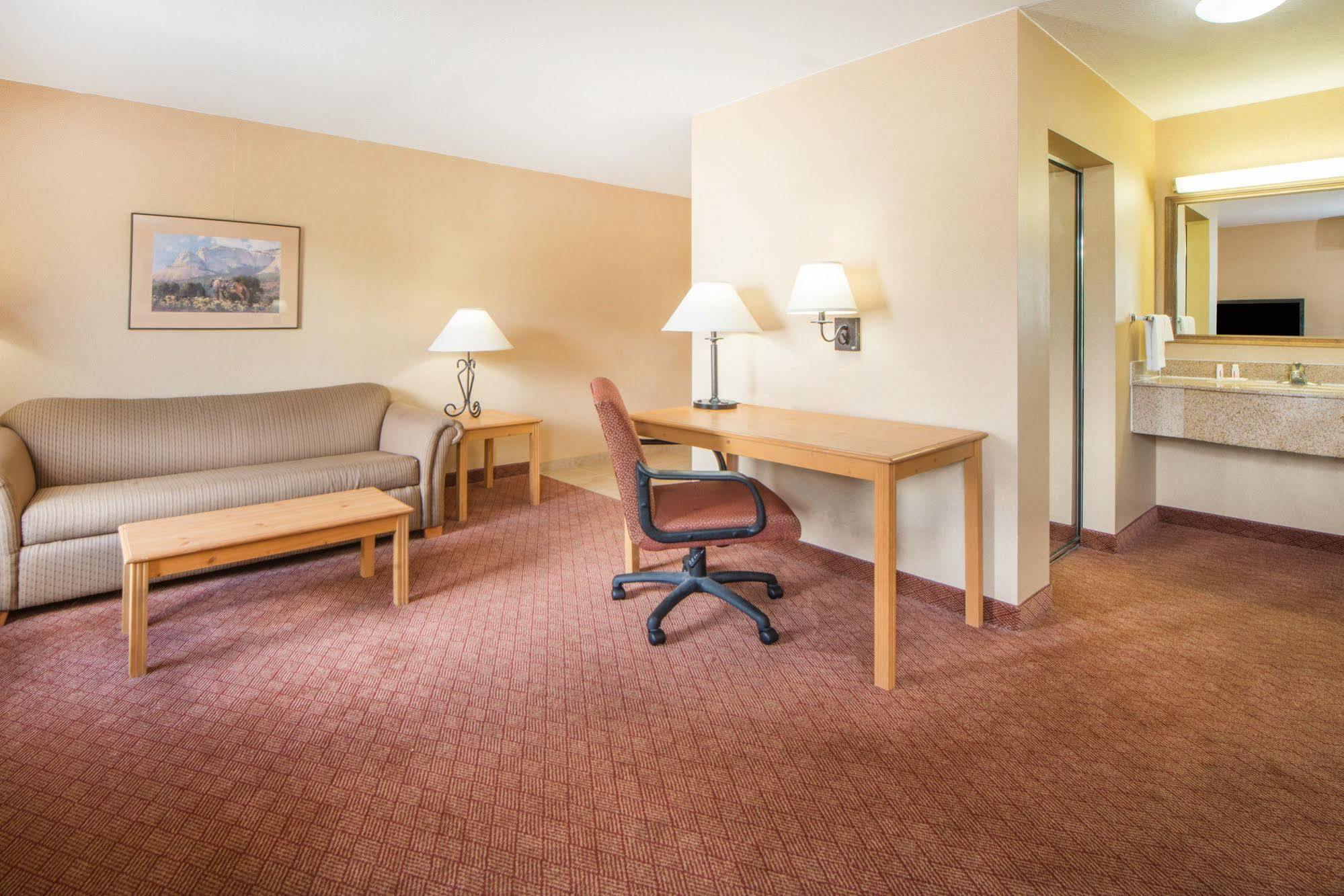 Hampton Inn & Suites Ruidoso Downs Exterior foto