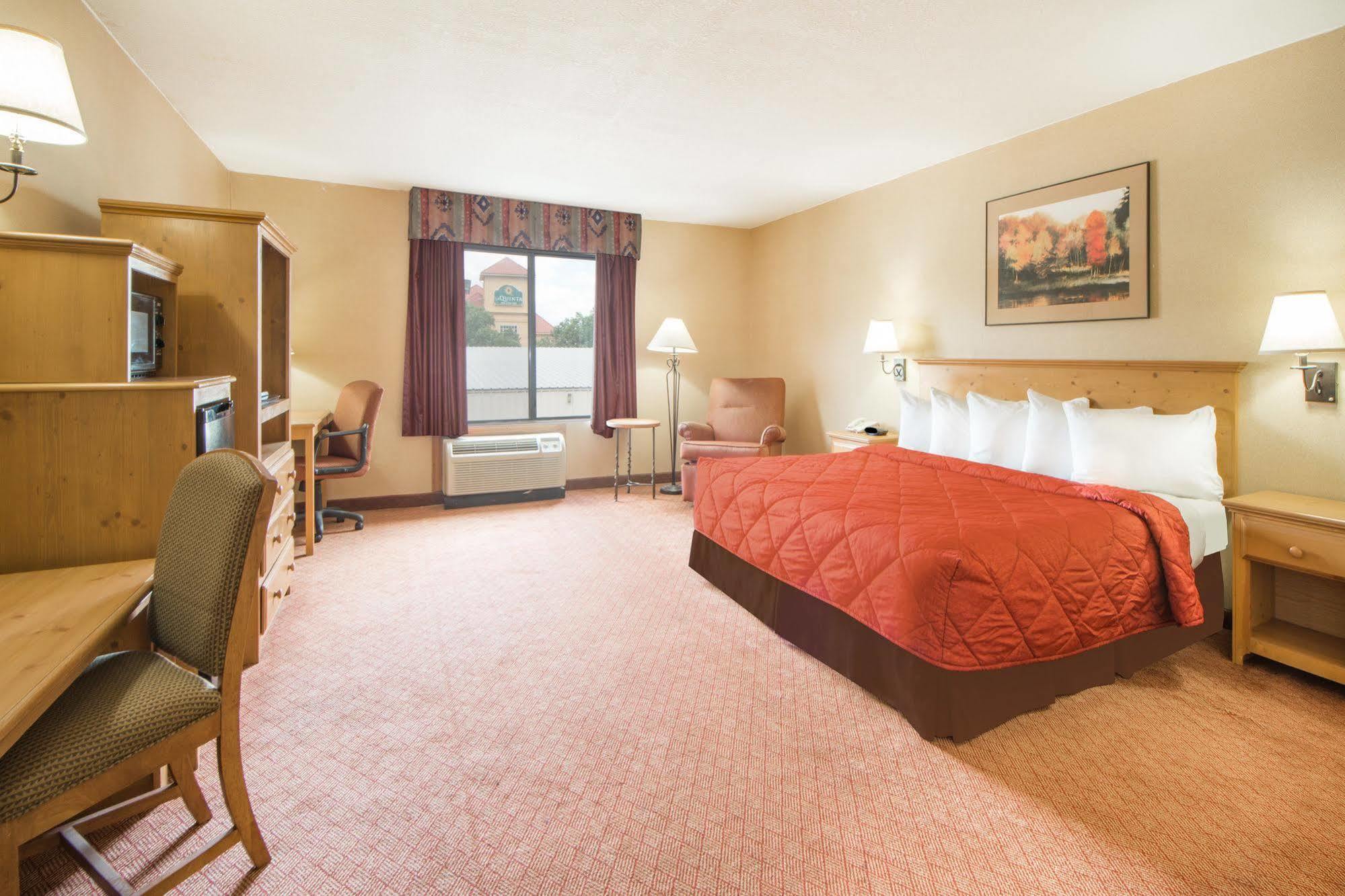 Hampton Inn & Suites Ruidoso Downs Exterior foto