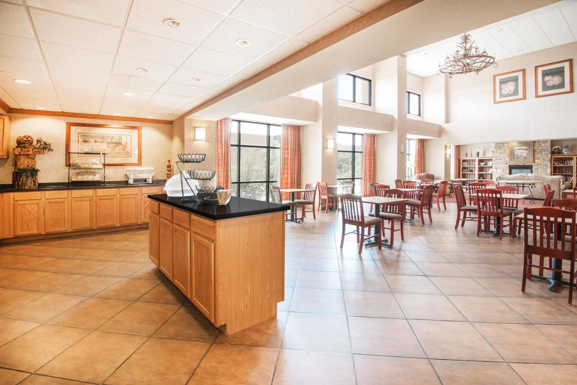 Hampton Inn & Suites Ruidoso Downs Exterior foto